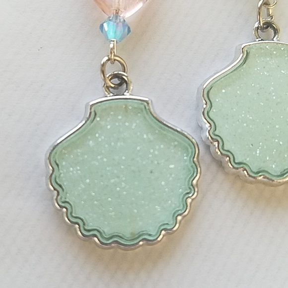 Handmade Shell,  Heart and Pearl Earrings - Picture 4 of 4